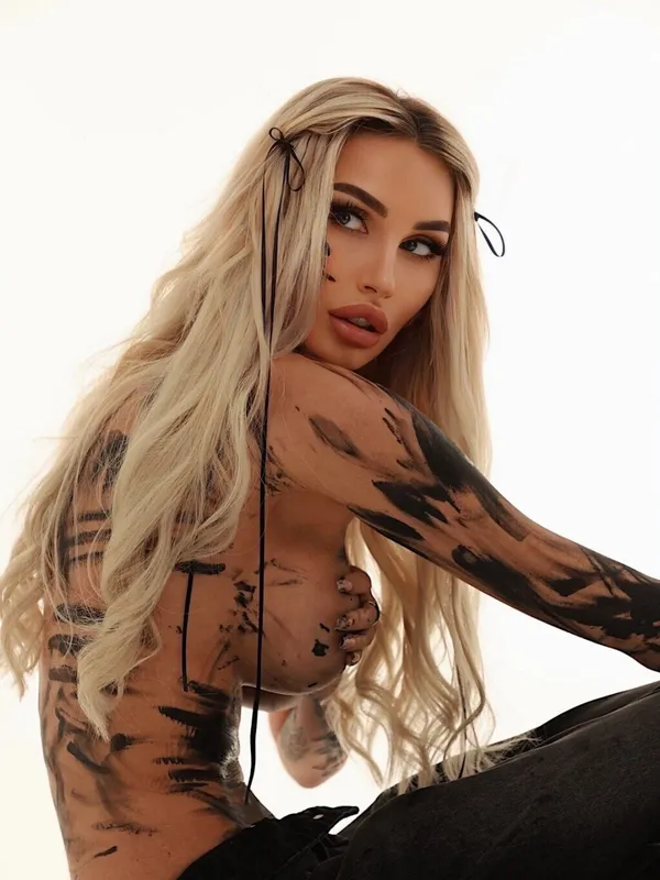 𝐕 𝐈 𝐊 𝐀 😈 𝐃 𝐄 𝐕 𝐈 𝐋 🔥